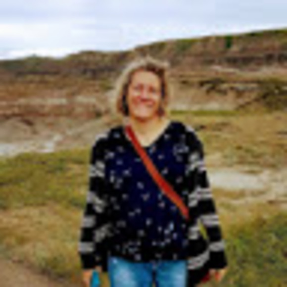 Meet your Posher, Jessica - Picture 1 of 1